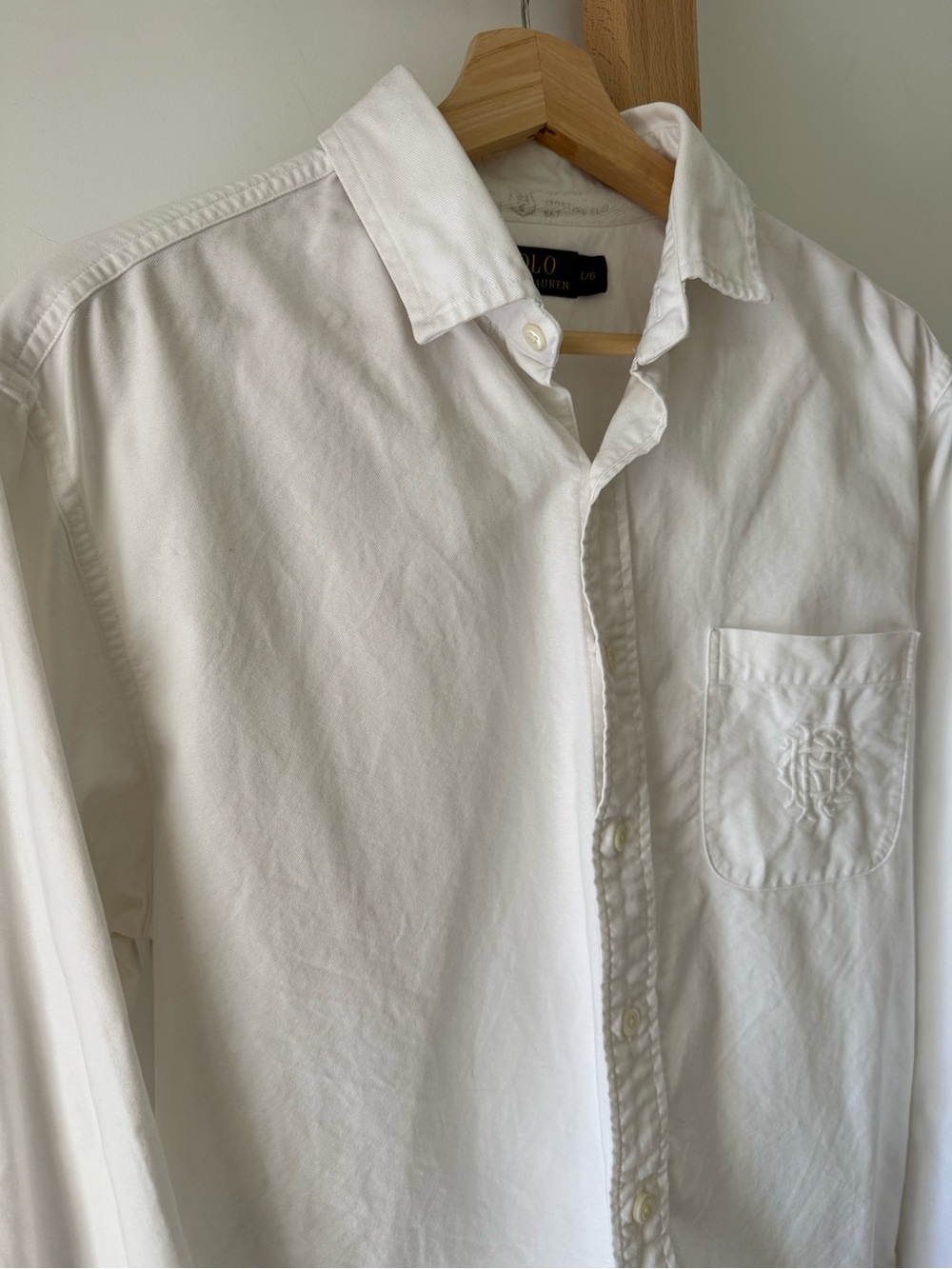 Ralph Lauren White Long-Sleeve Button-Down Shirt with Chest Pocket - Picture 2 of 8